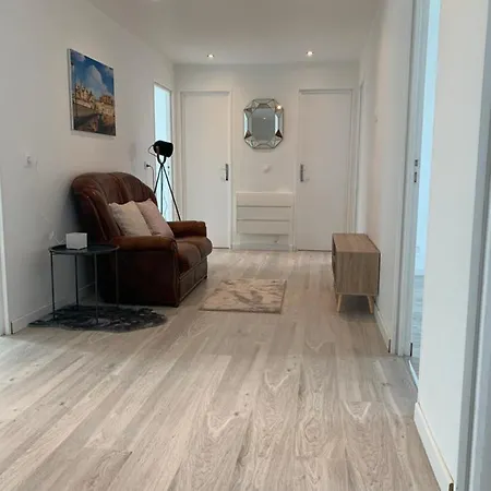 Guest house Tenjin 14 Bondy