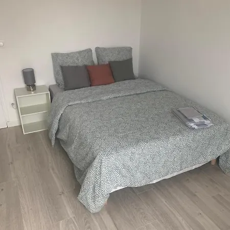 Tenjin 14 Guest house Bondy