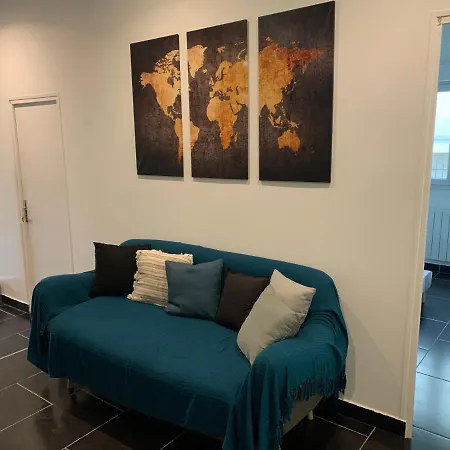 Tenjin 14 Guest house